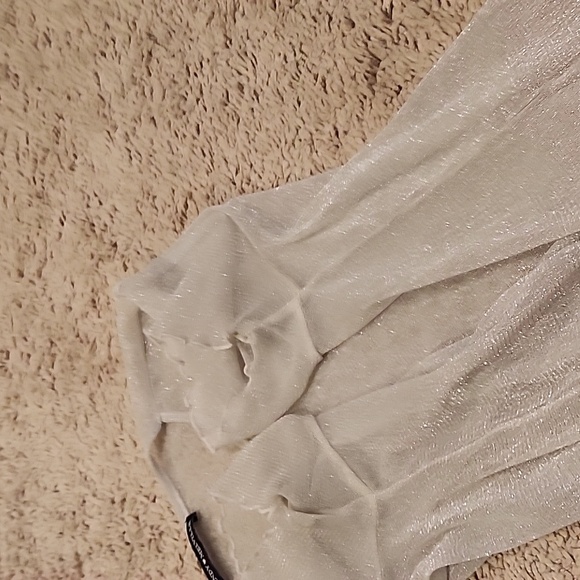 Sheer top with metalic yarn - Picture 5 of 6